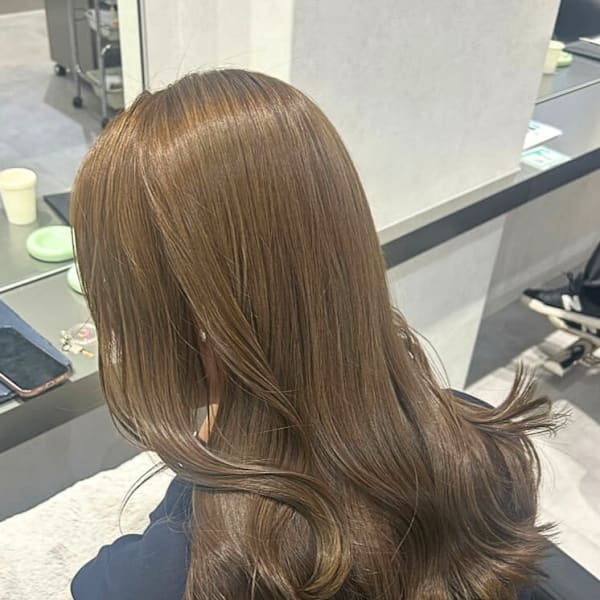 アッシュブラウン×ロングスタイル