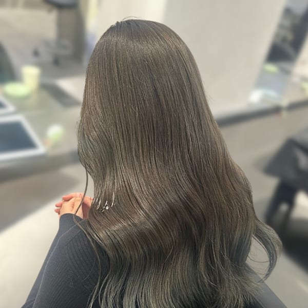 グラデーショングレージュ