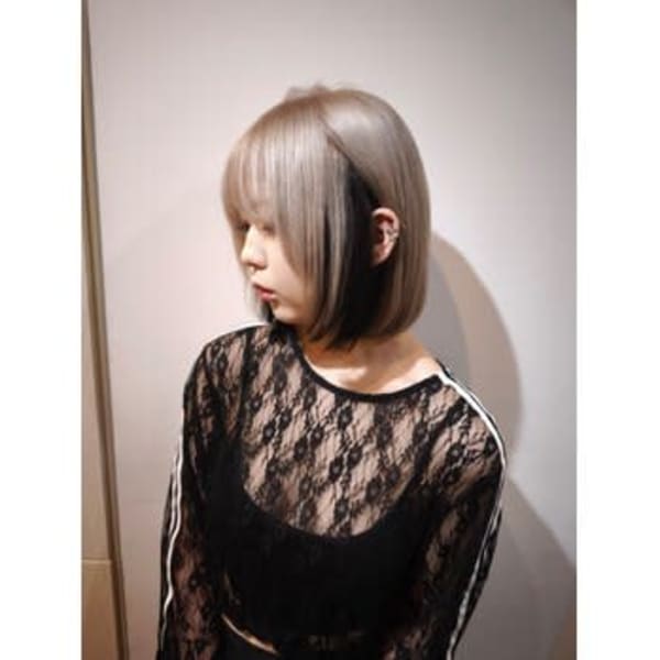 インナーブラック×ハイトーンボブ