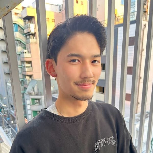 BLUCK Men's hair 渋谷【ブラック メンズヘア シブヤ】【ブラックメンズヘア シブヤ】のスタッフ紹介。SHIN 