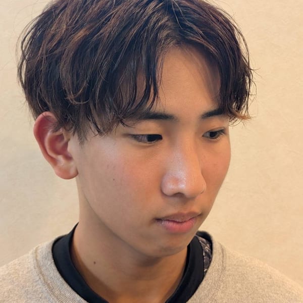 センターパート×ナチュラルパーマ