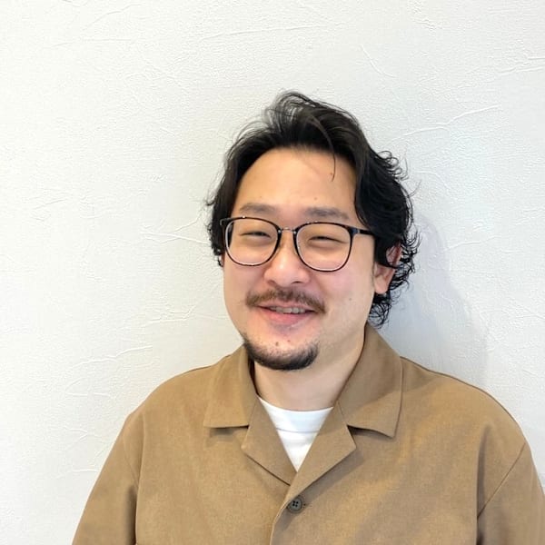 elteeb【エルティーブ】のスタッフ紹介。全　辰盛