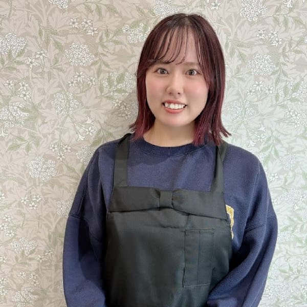 Lino nail&eye【リノ ネイルアンドアイ】のスタッフ紹介。ミナコ