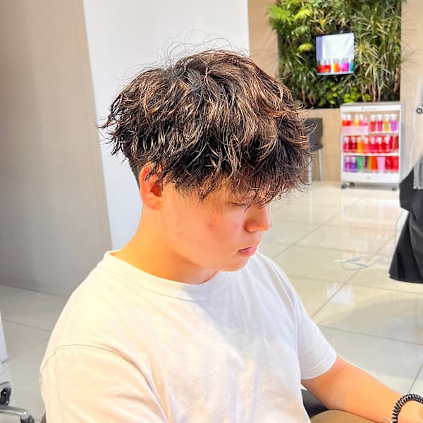 【今流行りのシャドウパーマ】|LUCK由比ヶ浜