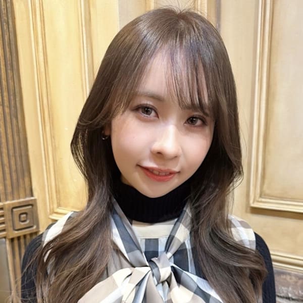 ヘーゼルブラウン/ミディアムレイヤー/ゆるふわミディアム|Cyntia by artina 渋谷店