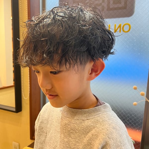 ツイストスパイラルパーマ|ブルーモスクTOKYO