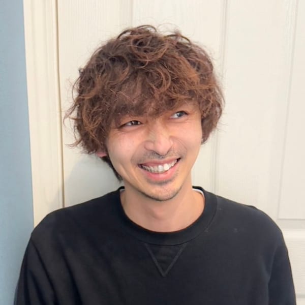 amule hair eta【アムレヘアエタ】のスタッフ紹介。SHUZO