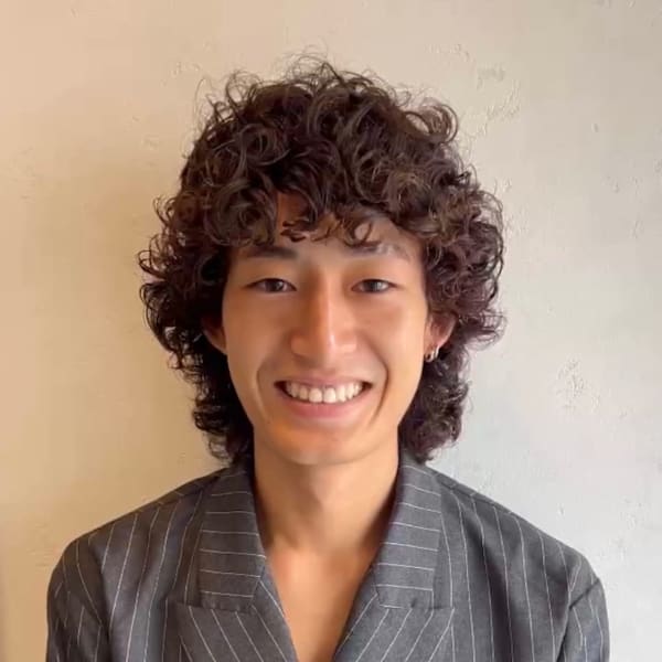 HAIR SPACE BLOOM evolution 庄内店【ヘアスペースブルーム エボリューション ショウナイテン】のスタッフ紹介。岡　翔太