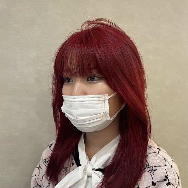 高発色レッドでつくる上品派手カラー|Simple