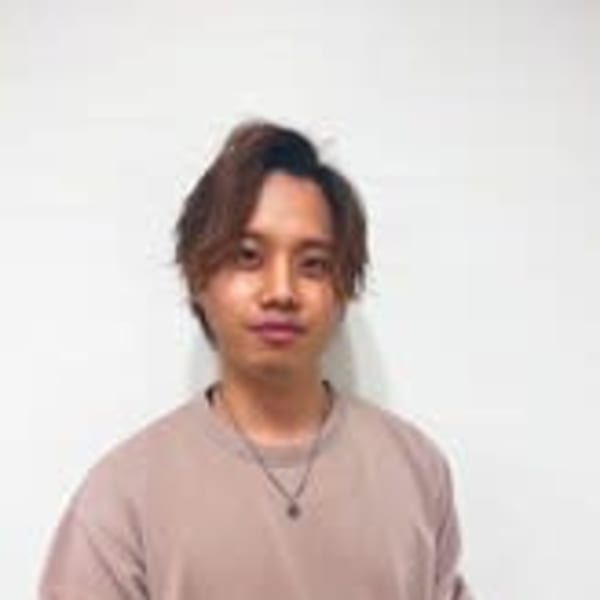 EAST by ergo川崎東口 髪質改善/ショート/ブリーチカラー【イーストバイエルゴカワサキヒガシグチ カミシツカイゼン ショート ブリーチカラー】のスタッフ紹介。宮前 夏輝