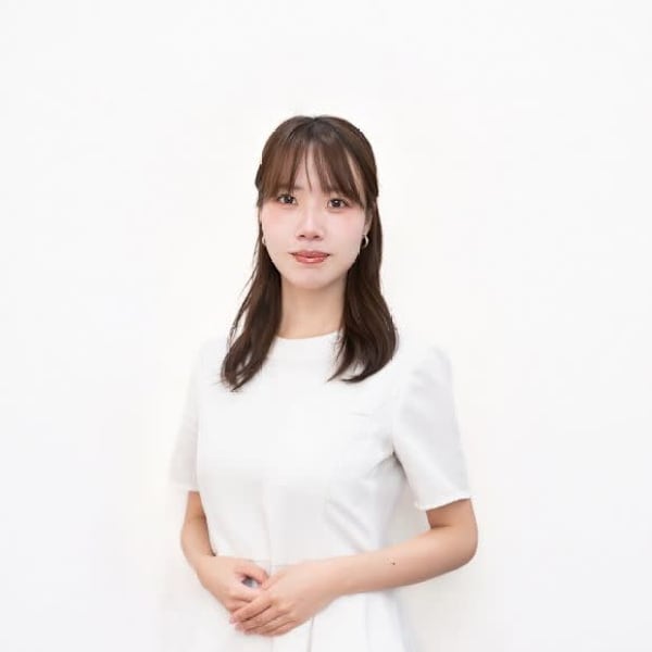 韓国肌管理専門店 Clear Lab 川崎【ララピール公認/毛穴洗浄/ハイドラ/ピーリング】【カンコクハダカンリセンモンテンクリアラボ カワサキ ララピール ケアナセンジョウ ハイドラピーリング】のスタッフ紹介。リエカ