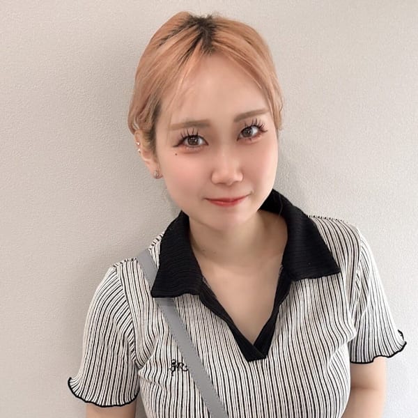 aura hair salon【アウラヘアーサロン】のスタッフ紹介。女性限定 AYANE