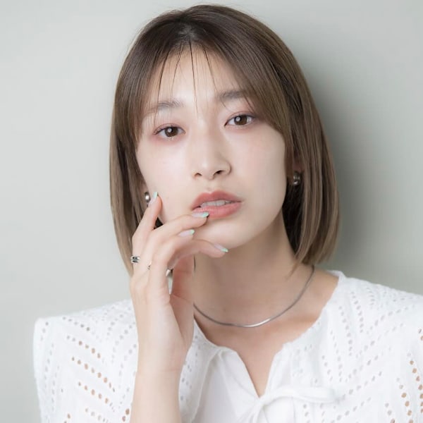 やわらかストレートボブ