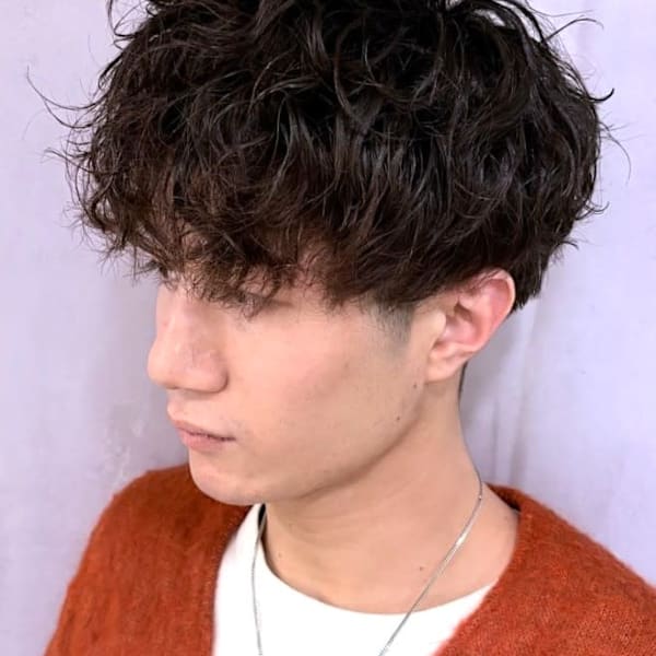 ツーブロック マッシュ ブラウン スパイラルパーマ 【札幌】|THIS IS BARBER