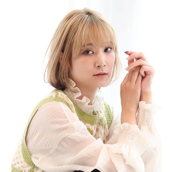 大人キレイ × ふんわりハイトーンボブ