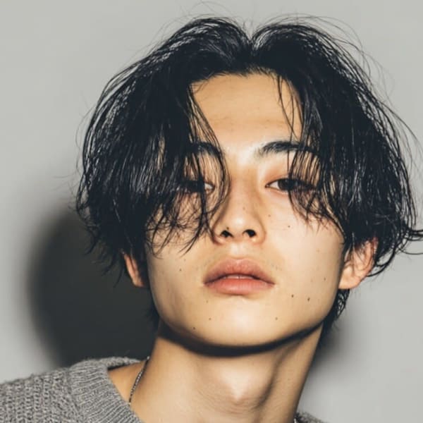 【センターパート×ウェットマッシュ】抜け感アンニュイヘア