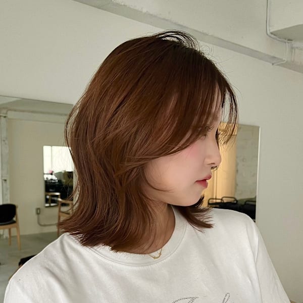 レイヤーカットくびれヘアブリーチなしヘーゼルブラウン