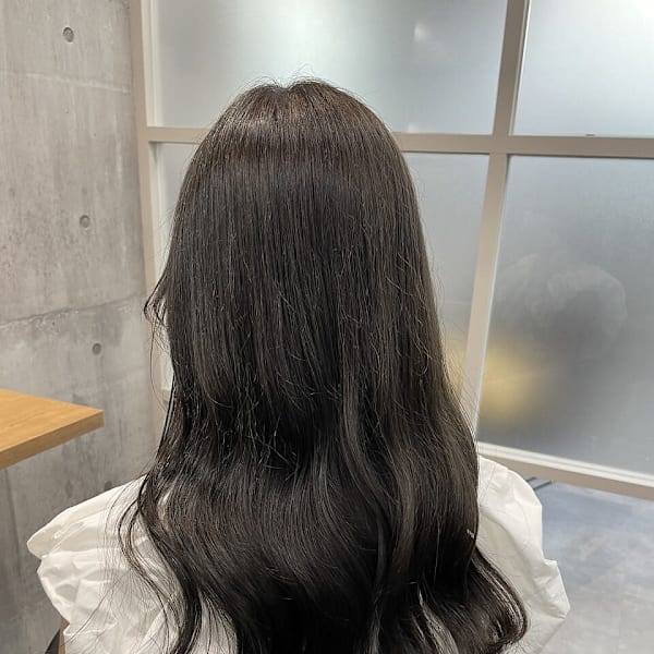 暗めグレージュカラー