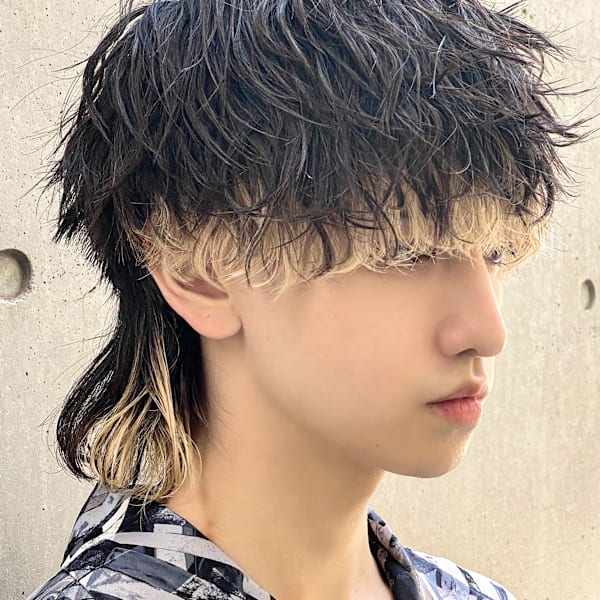 ブロンドインナーカラー×ウルフ