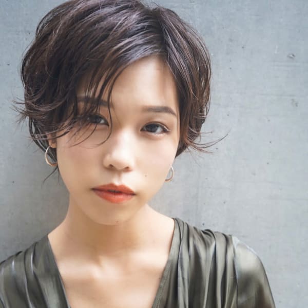 外ハネショートスタイル