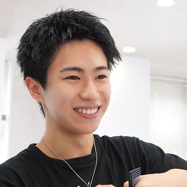men's salon L-MARK 京都河原町【メンズサロンエルマーク キョウトカワラマチ】【メンズサロンエルマーク キョウトカワラマチ】のスタッフ紹介。中橋 佑太