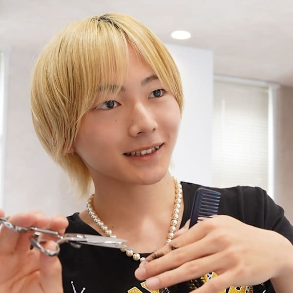 men's salon L-MARK 京都河原町【メンズサロンエルマーク キョウトカワラマチ】【メンズサロンエルマーク キョウトカワラマチ】のスタッフ紹介。佐々木 琉翔