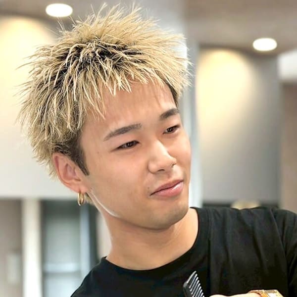 men's salon L-MARK 京都河原町【メンズサロンエルマーク キョウトカワラマチ】【メンズサロンエルマーク キョウトカワラマチ】のスタッフ紹介。竹内 颯