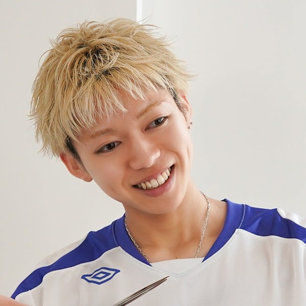 men's salon L-MARK 天王寺 メンズパーマ【メンズサロンエルマーク テンノウジ】【メンズサロンエルマーク テンノウジ】のスタッフ紹介。山城 練士