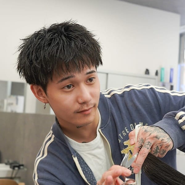 men's salon L-MARK 天王寺 メンズパーマ【メンズサロンエルマーク テンノウジ】【メンズサロンエルマーク テンノウジ】のスタッフ紹介。前川 澪哉