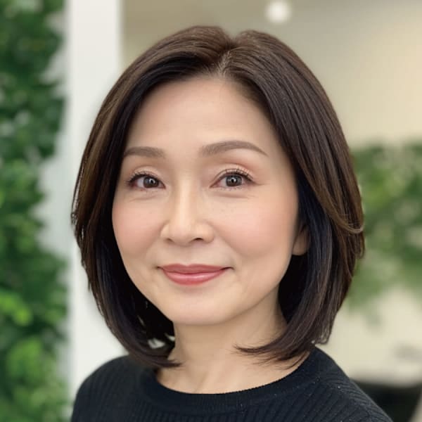 50-60代にオススメ★上品さ引き立つ大人のレイヤーボブ