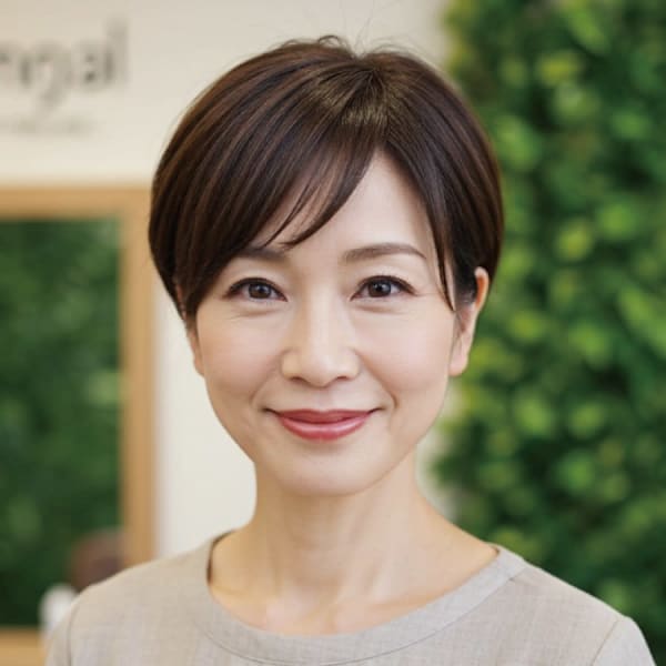 40-50代にオススメ★ナチュラル小顔ショート