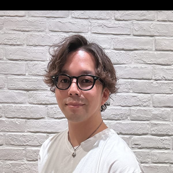 La reine by HASE【ラ レーヌ バイ ハセ】のスタッフ紹介。滝本 涼太