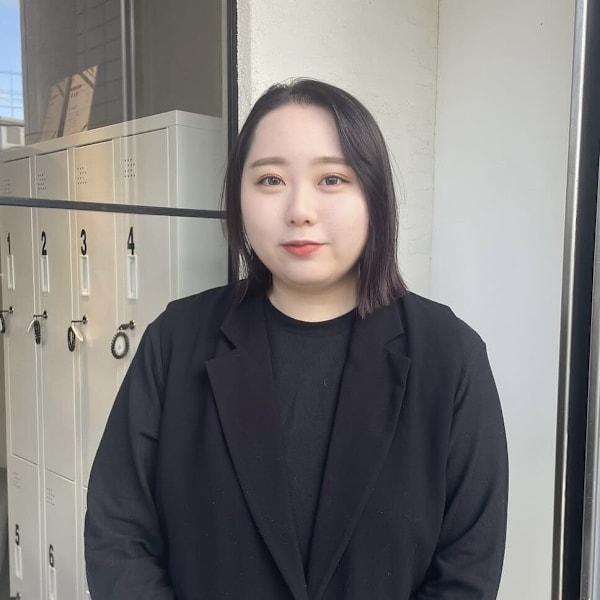 aura【アウラ】のスタッフ紹介。東