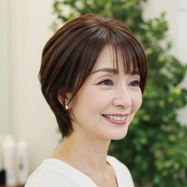 50-60代にオススメ★大人の上品ショートレイヤー