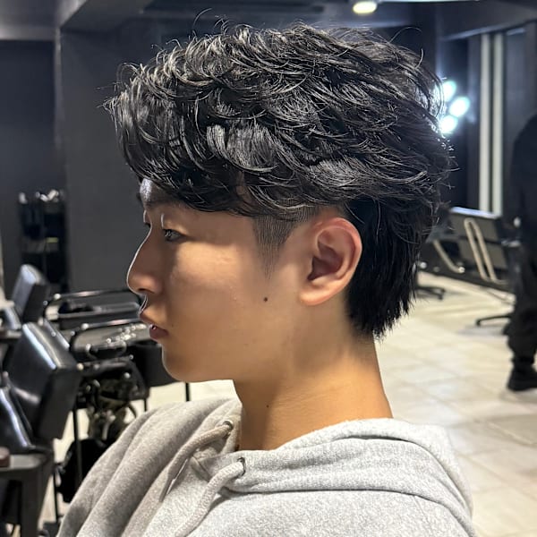 センターパート&フェザーパーマ&シャドウパーマ&黒髪&men