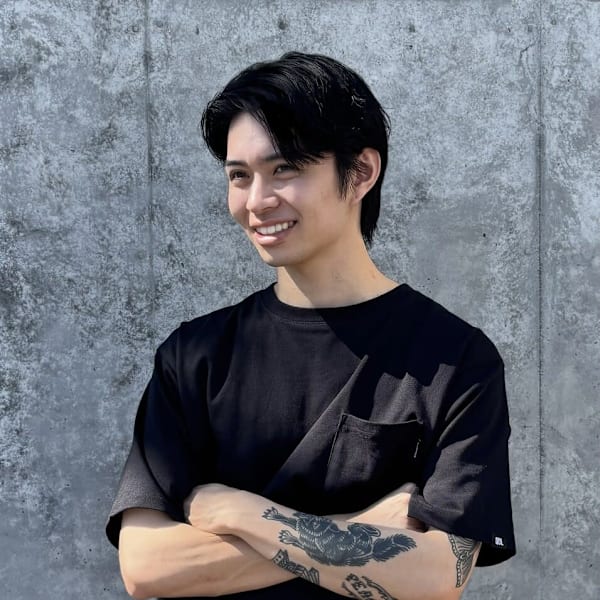 QOL mens salon 円山【クオル メンズサロン マルヤマ】のスタッフ紹介。AKUTO