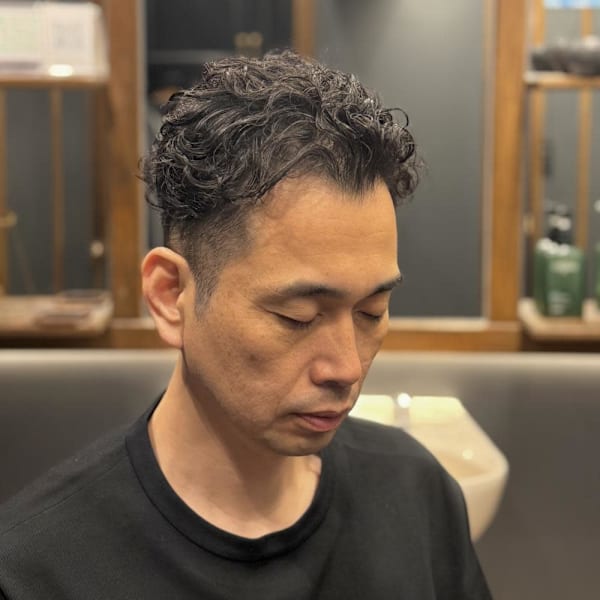 オールバックパーマ