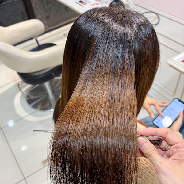 ダメージ補修**しながら叶える極上ツヤストレート|Ash 西荻窪店