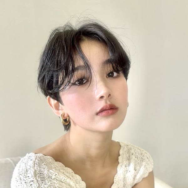ハンサムショート/センターパート/ショートボブ