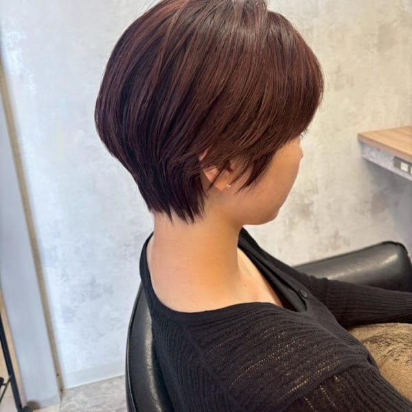 ボルドーカラー&ハンサムショート|半個室美容室 roan 福津店