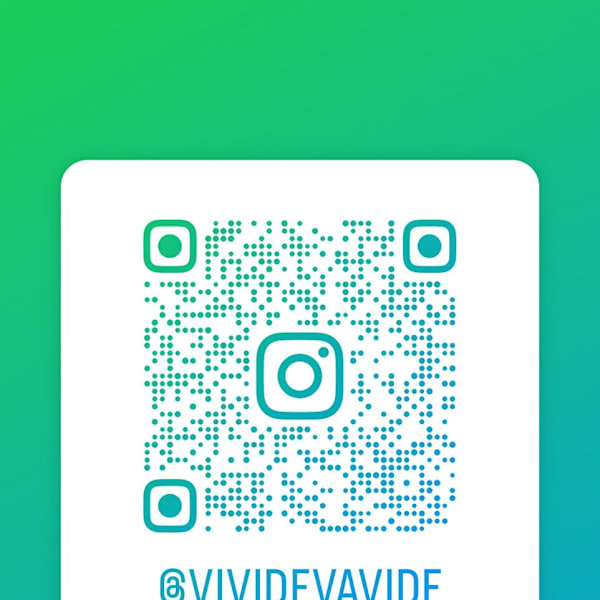 VivideVavide【ビビデバビデ】のスタッフ紹介。インスタグラム ビビデバビデ