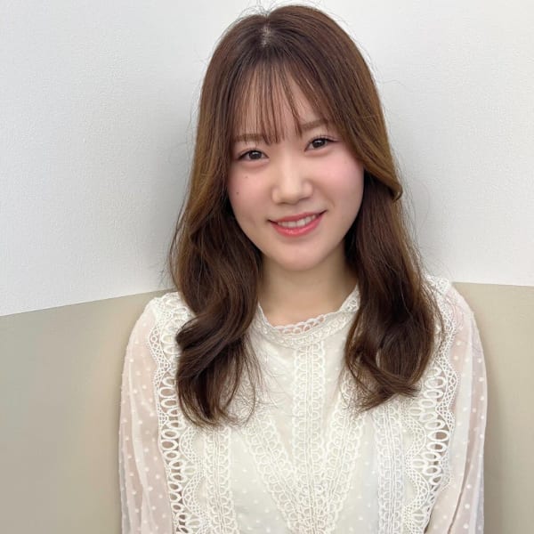 ノンダメージサロンBonheurボヌール銀座並木通り店【ノンダメージサロンボヌールギンザナミキドオリテン】のスタッフ紹介。篠崎 加奈