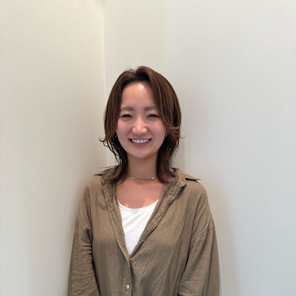 shirof shinjuku【シロフシンジュク】【シロフシンジュク】のスタッフ紹介。津田 夏希