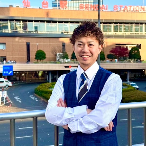 HIRO GINZAヘアサロン仙台名掛丁店【ヒロギンザヘアサロン センダイナカケチョウテン】のスタッフ紹介。山並 翼