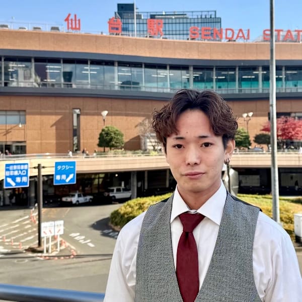 HIRO GINZAヘアサロン仙台名掛丁店【ヒロギンザヘアサロン センダイナカケチョウテン】のスタッフ紹介。齋藤 涼介