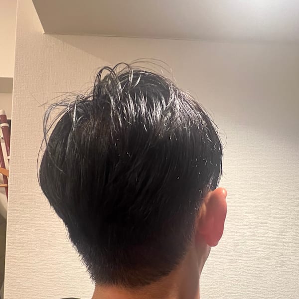 耳周り襟足スッキリショートスタイル