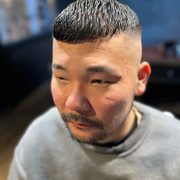 クロップカット