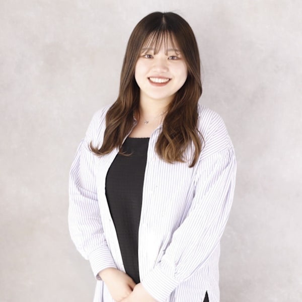 ULUM蕨西口【ウルム】のスタッフ紹介。加藤　綺琳