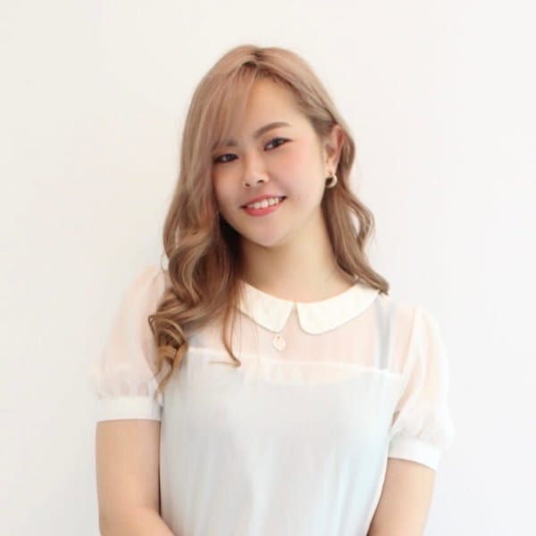 髪質改善専門サロンEmuest【カミシツカイゼンセンモンサロンエミュスト】のスタッフ紹介。村上 ミユ