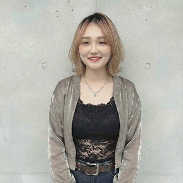 Ash 草加店【アッシュソウカテン】のスタッフ紹介。加藤 未歩